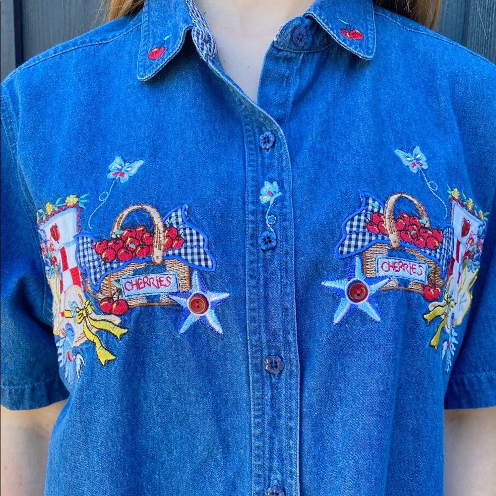 vintage cherry picking button up!